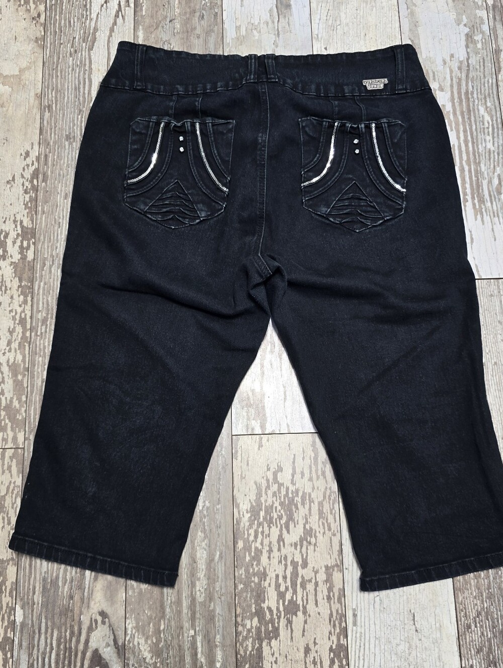 Tush Push Jeans Faded Black Women's Capri Pants Size 16 Y2K
